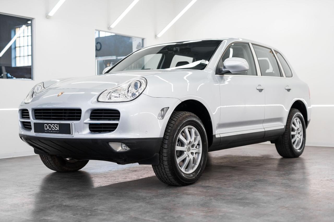 Porsche Cayenne 3.2 V6 --MANUALE--