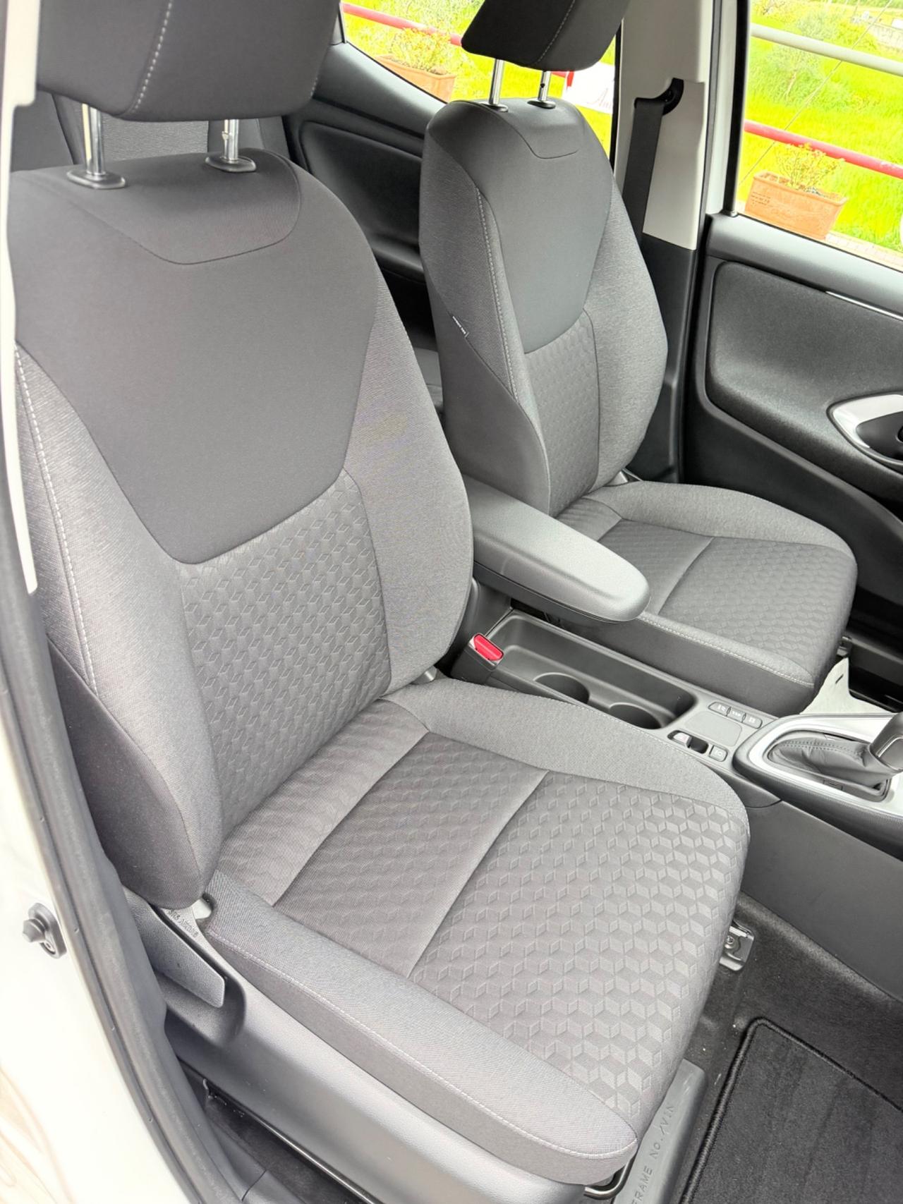 Toyota Yaris 1.5 Hybrid 5 porte Business