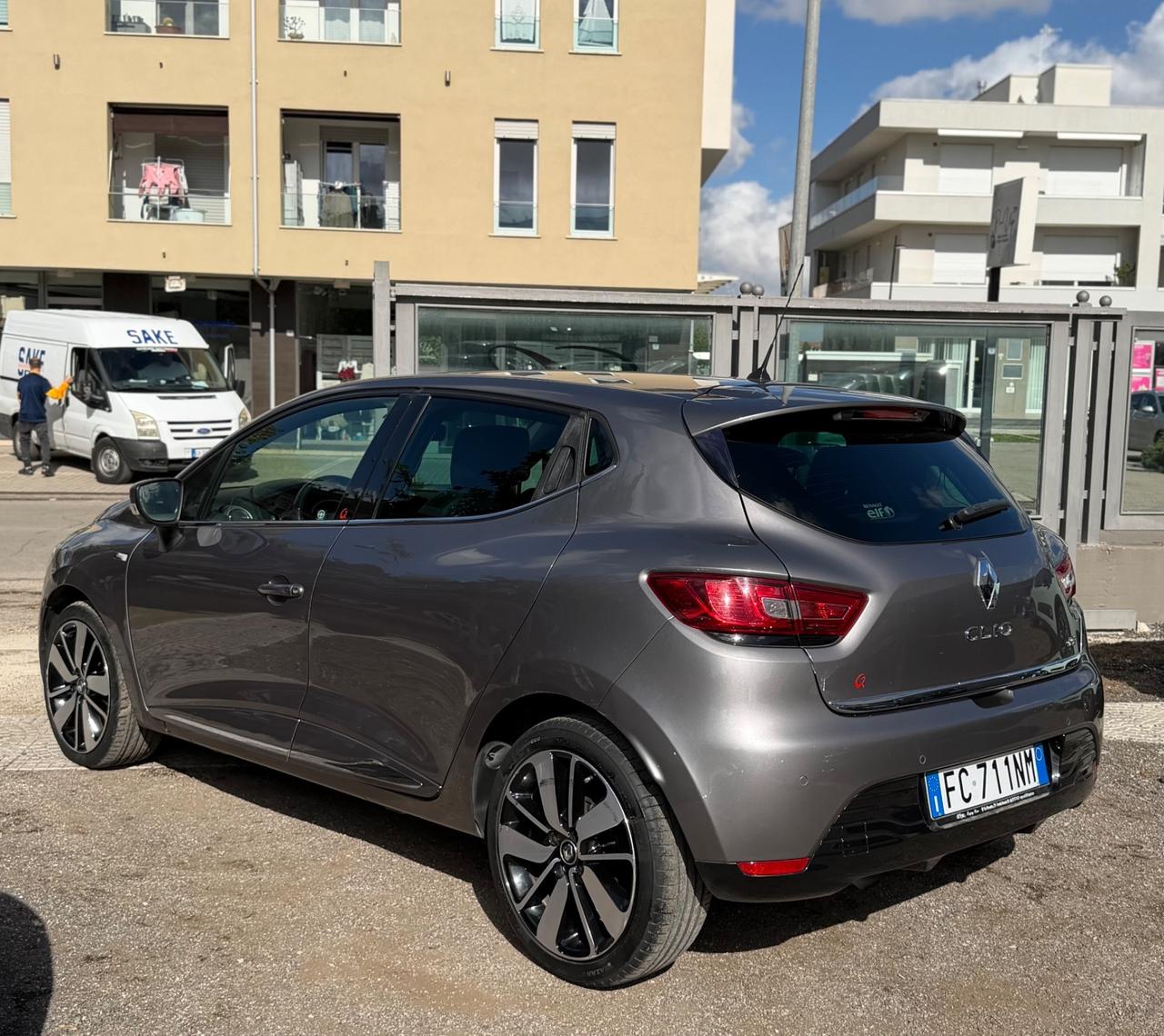 Renault Clio dCi 8V 90CV EDC Start&Stop 5 porte Energy Intens