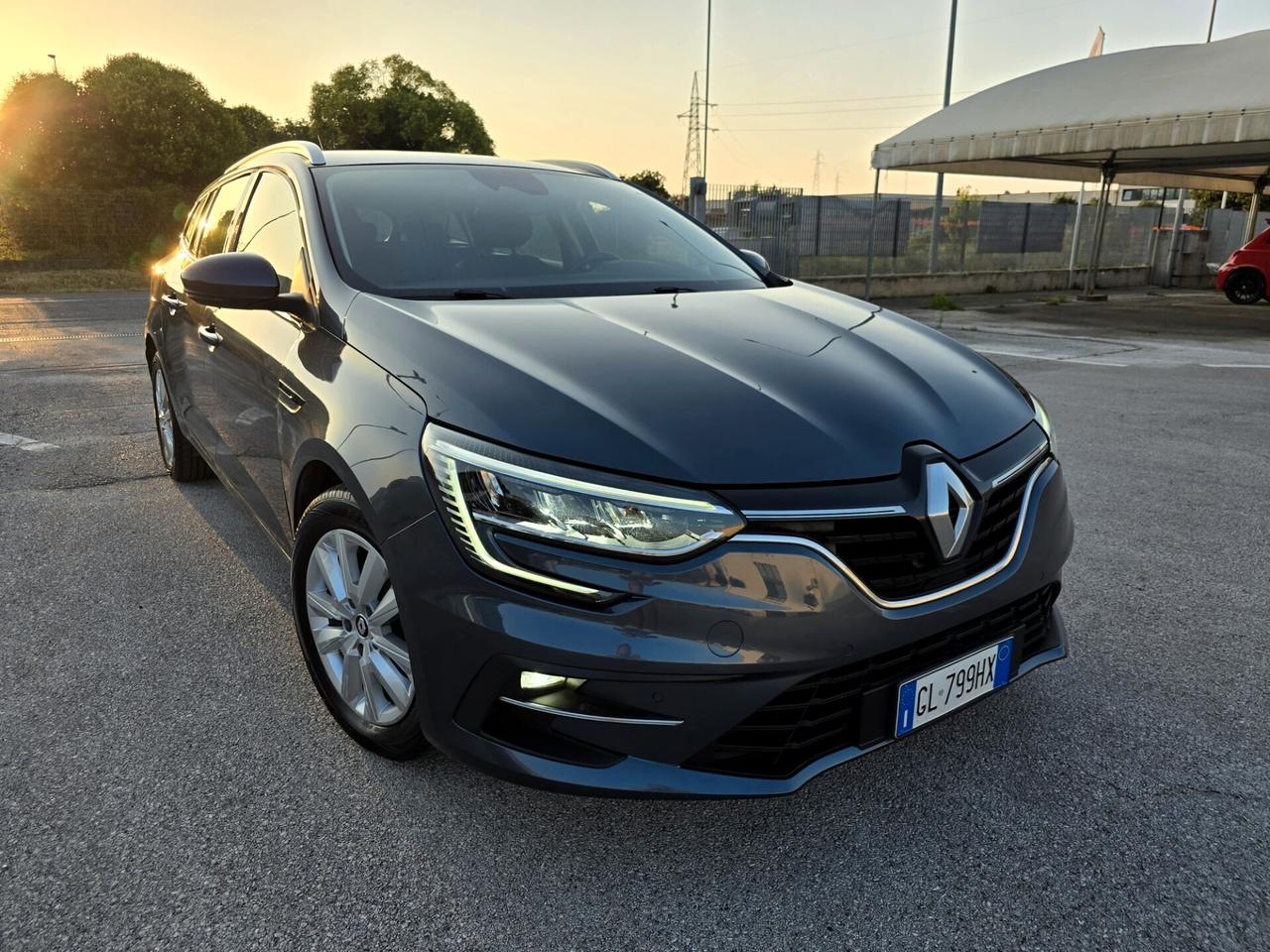 Renault Megane Sporter 1.5 blue dci Business 115cv edc