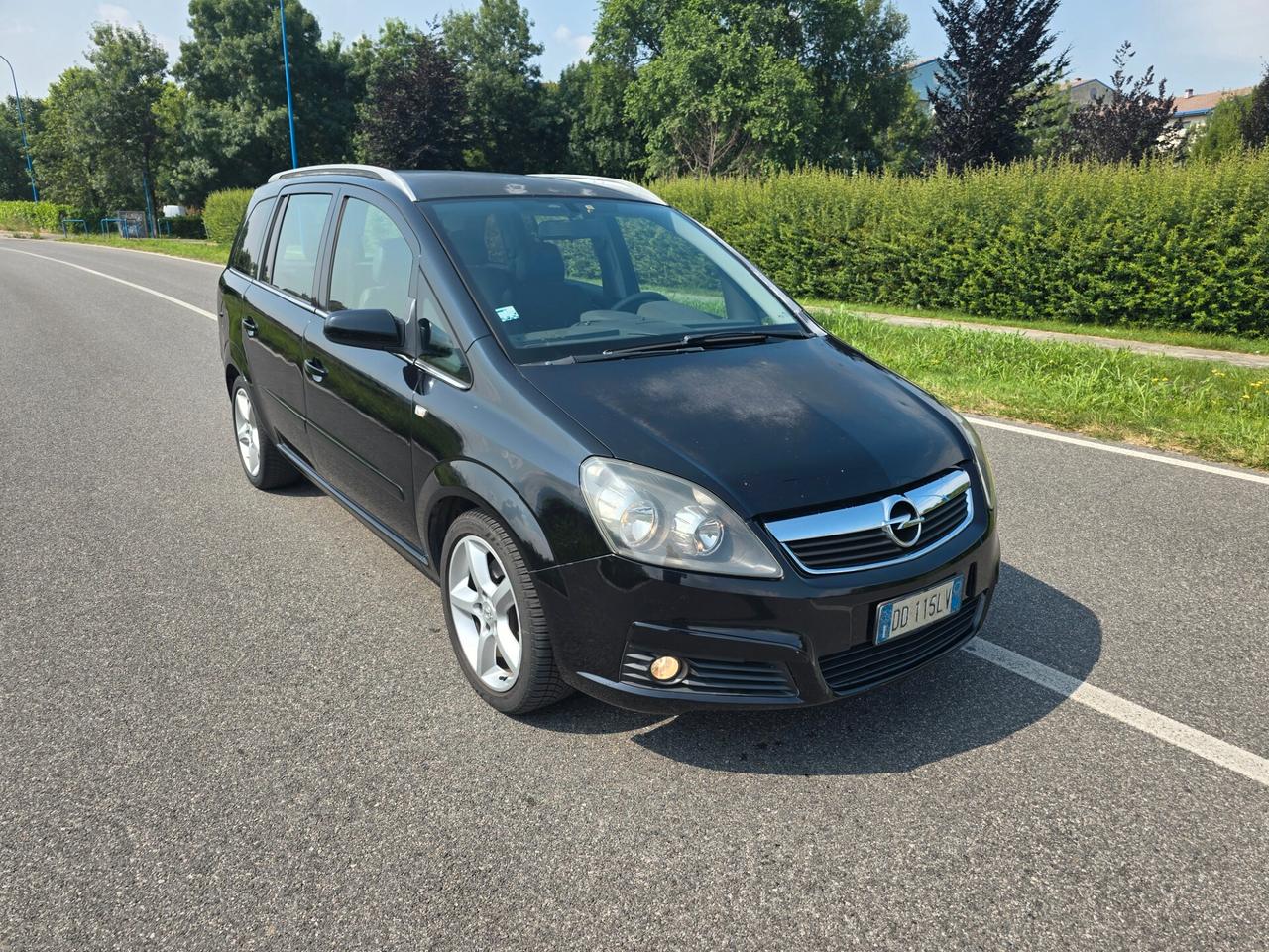 OPEL ZAFIRA 1.9 CDTI 7 POSTI"OK PER NEOPATENTATI"