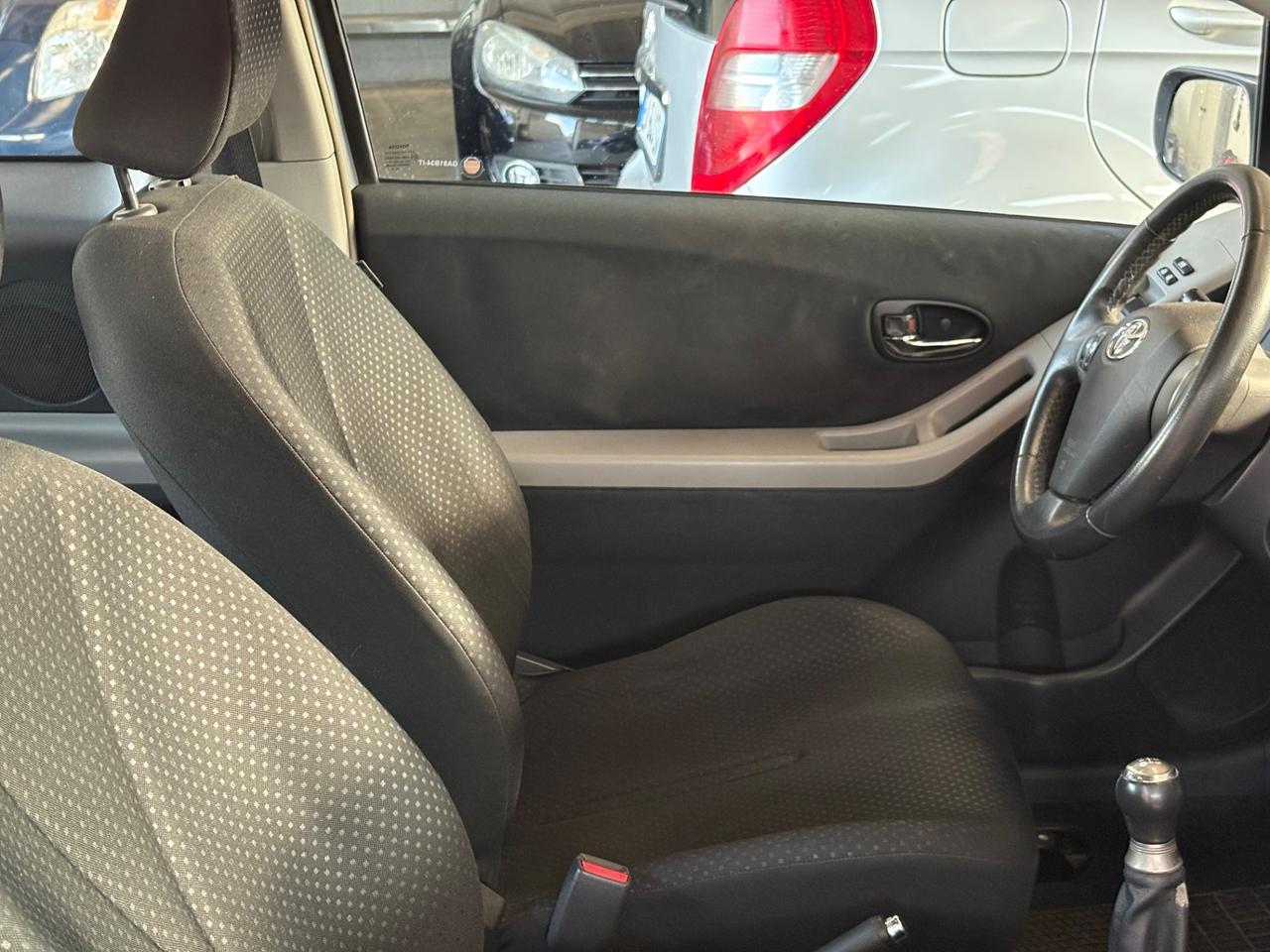 Toyota Yaris 1.0 5 porte Sol GPL