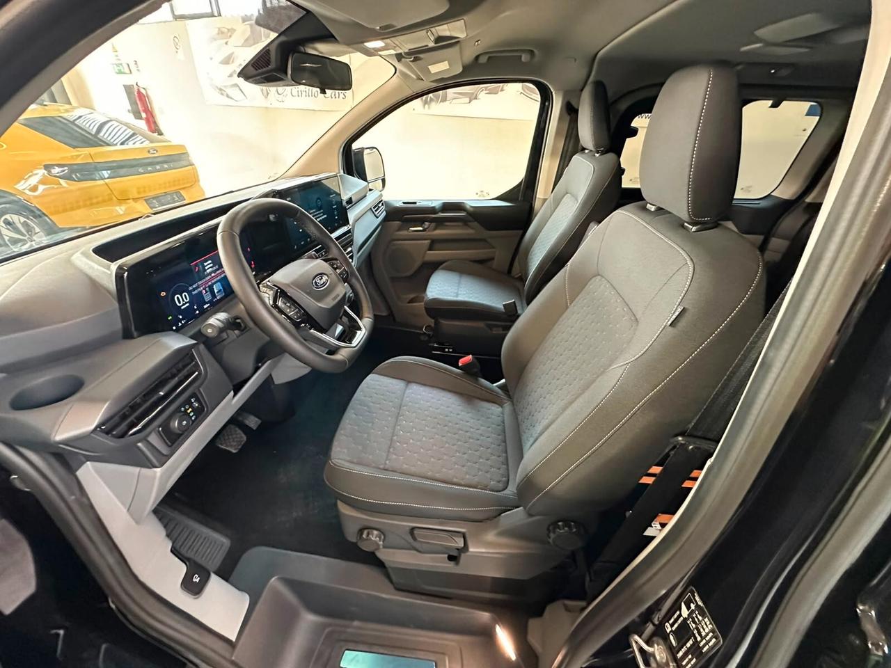 Ford Tourneo Custom Titanium KM0