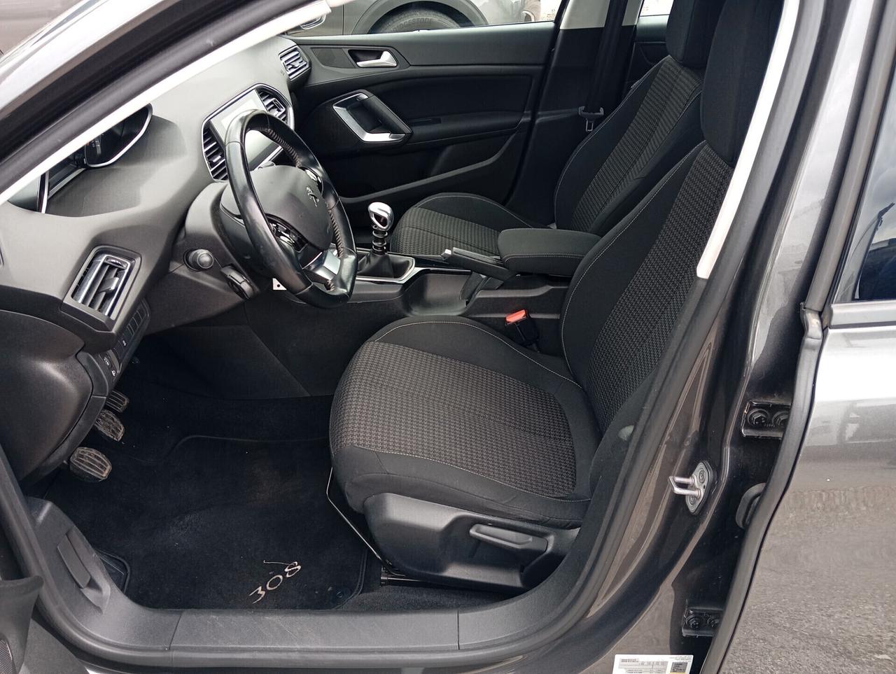 Peugeot 308 BlueHDI 130 CV STYLE NAVI SENSOSRI E 255