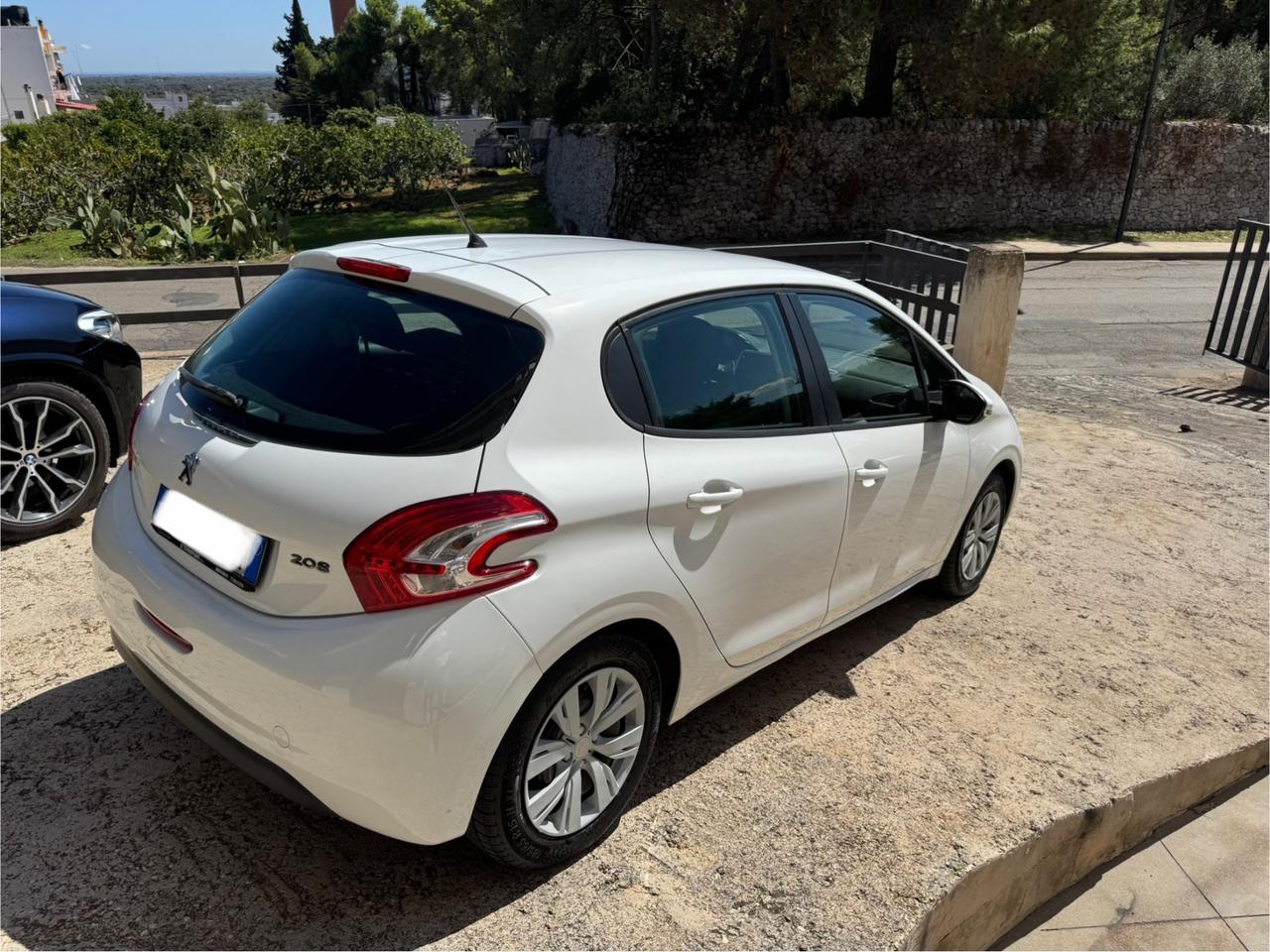 Peugeot 208 1.4 HDi 5 PORTE - PERFETTA - 2014
