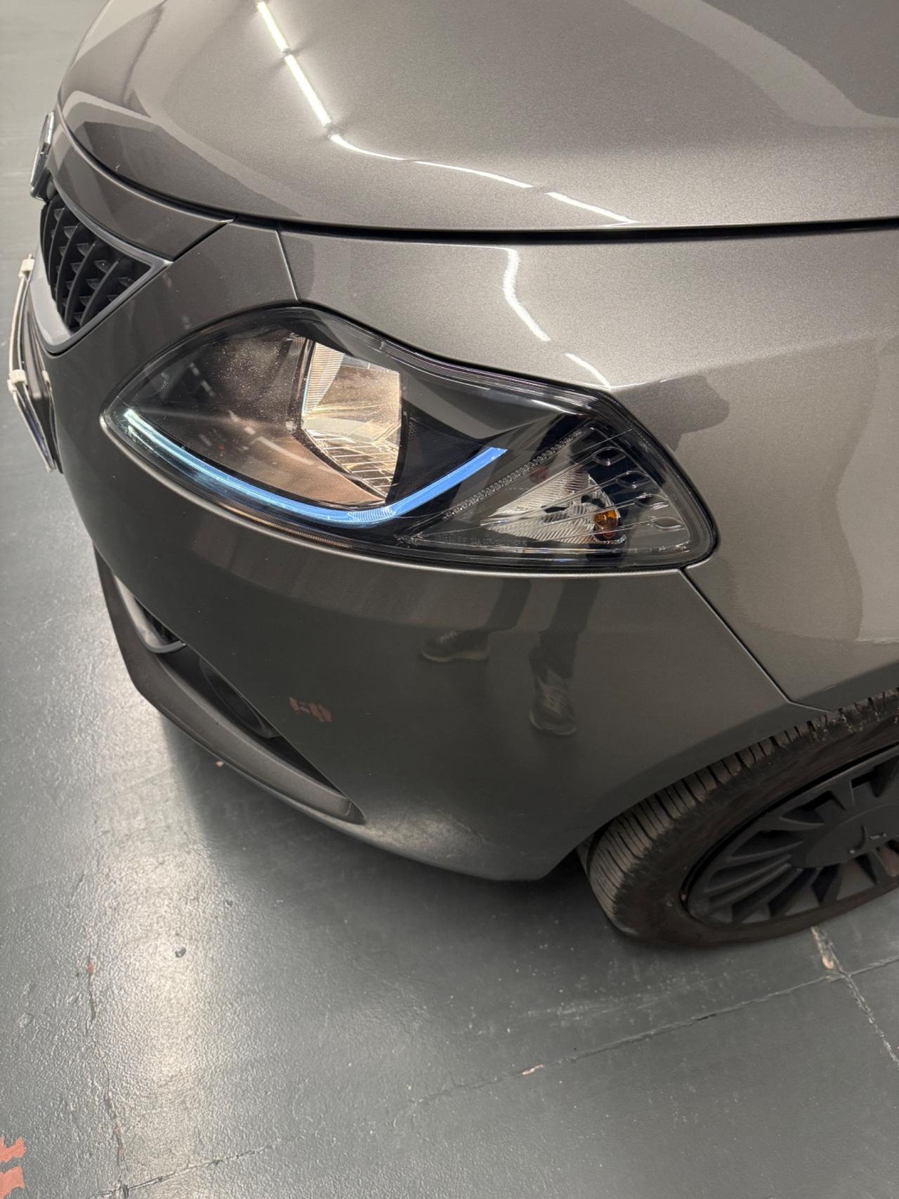 Lancia Ypsilon 1.0 FireFly 5 porte S&S Hybrid Ecochic A. Ferretti