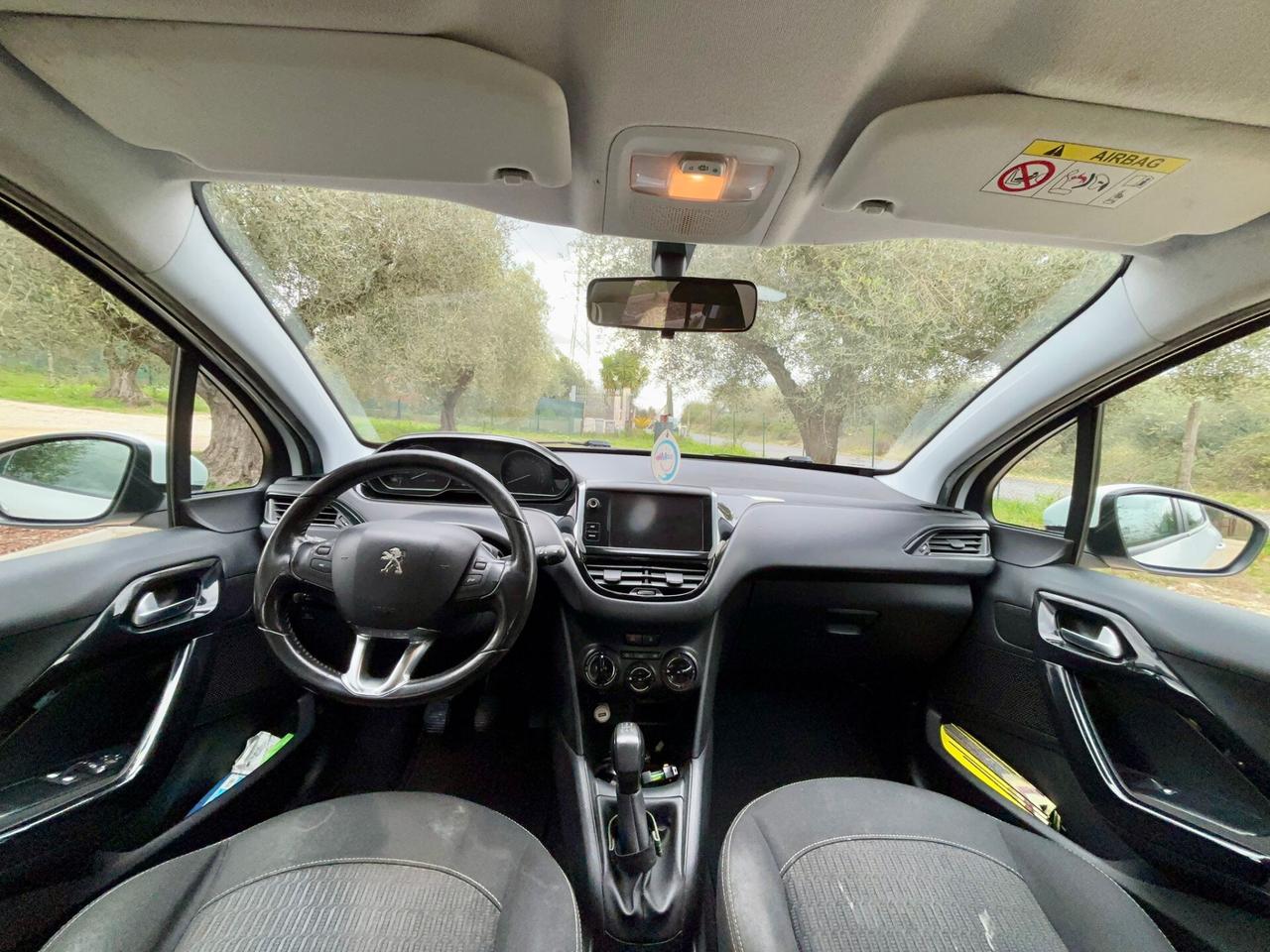 Peugeot 208 PureTech 82 5p. GPL Allure