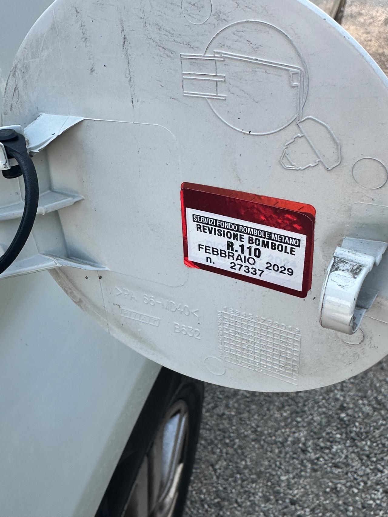 Fiat Punto 1.4 8V 5 porte Natural Power Lounge