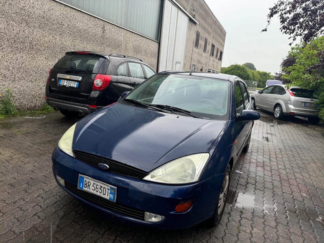 Ford focus 2000 benzina 1.6 5 porte macchina a posto