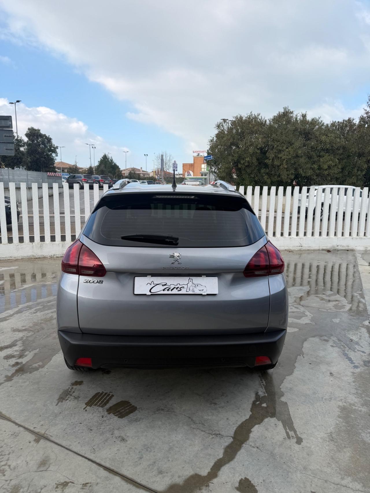 Peugeot 2008 BlueHDi 100 S&S Black Matt