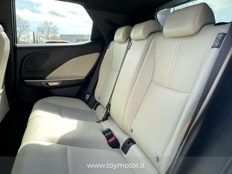 Lexus LBX Hybrid Elegant