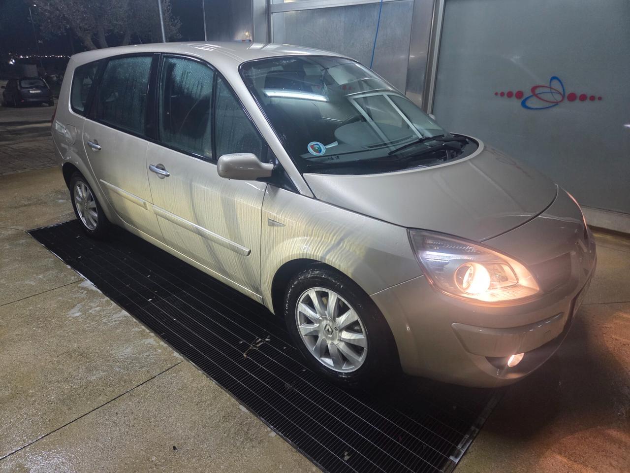Renault Scenic Grand Scénic 1.5 dCi/105CV Dynamique