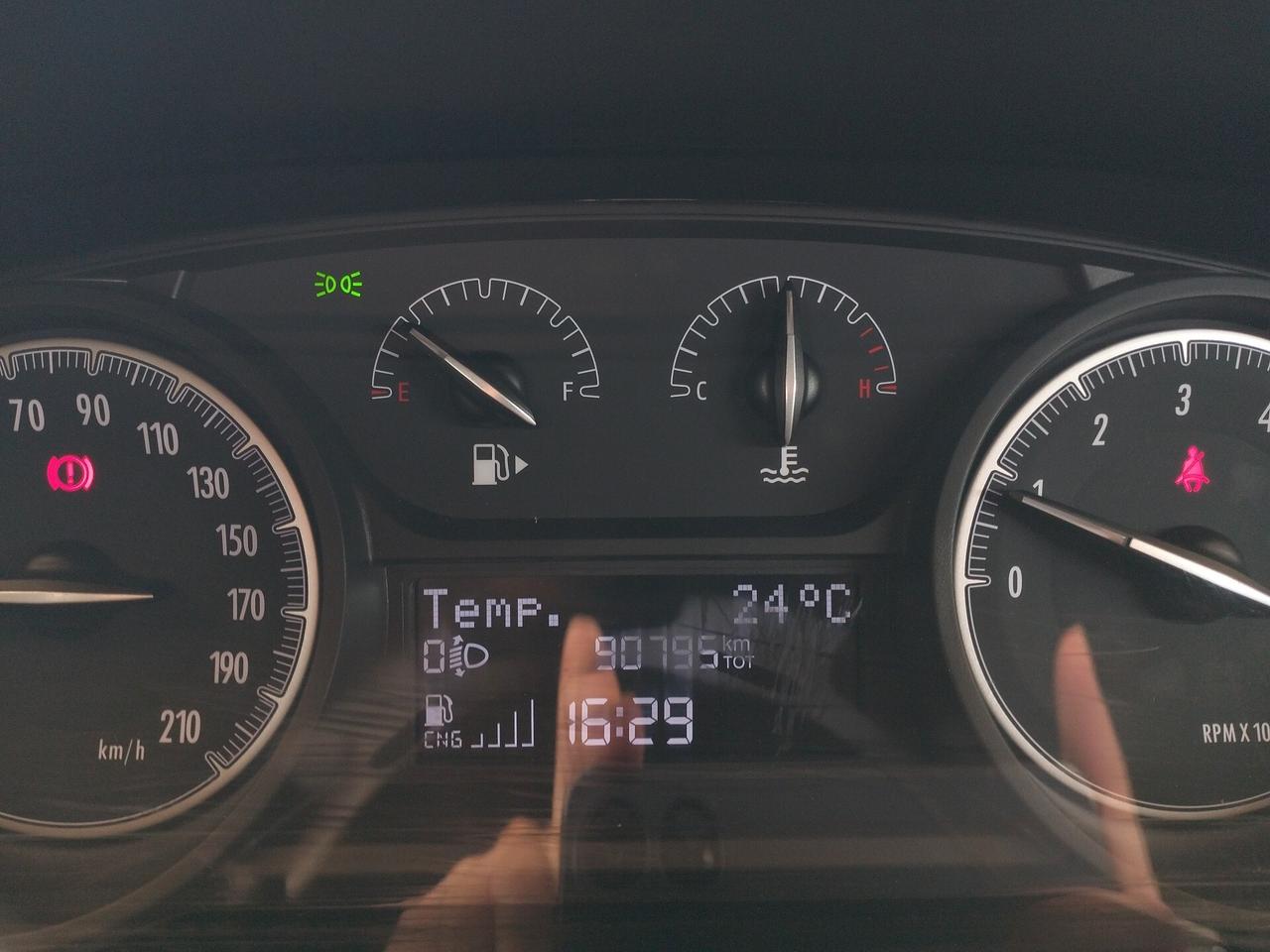 Lancia Ypsilon 0.9 TwinAir 85 CV Metano Ecochic Silver - NEOPATENTATI - EURO6