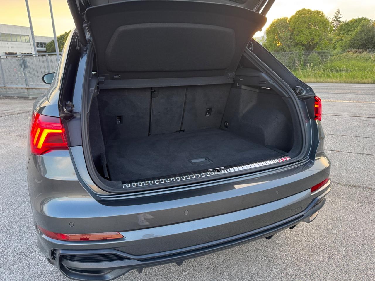 Audi Q3 2.0 TDI 150 CV S tronic S line Edition