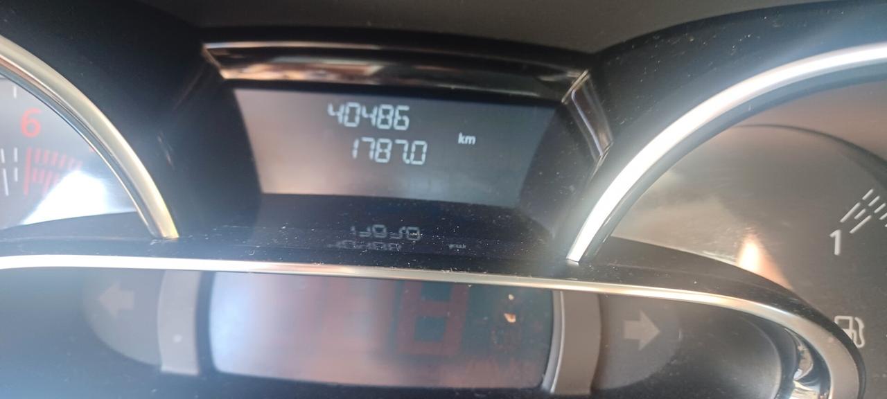 Renault Clio TCe 12V 90 CV 5 porte Duel