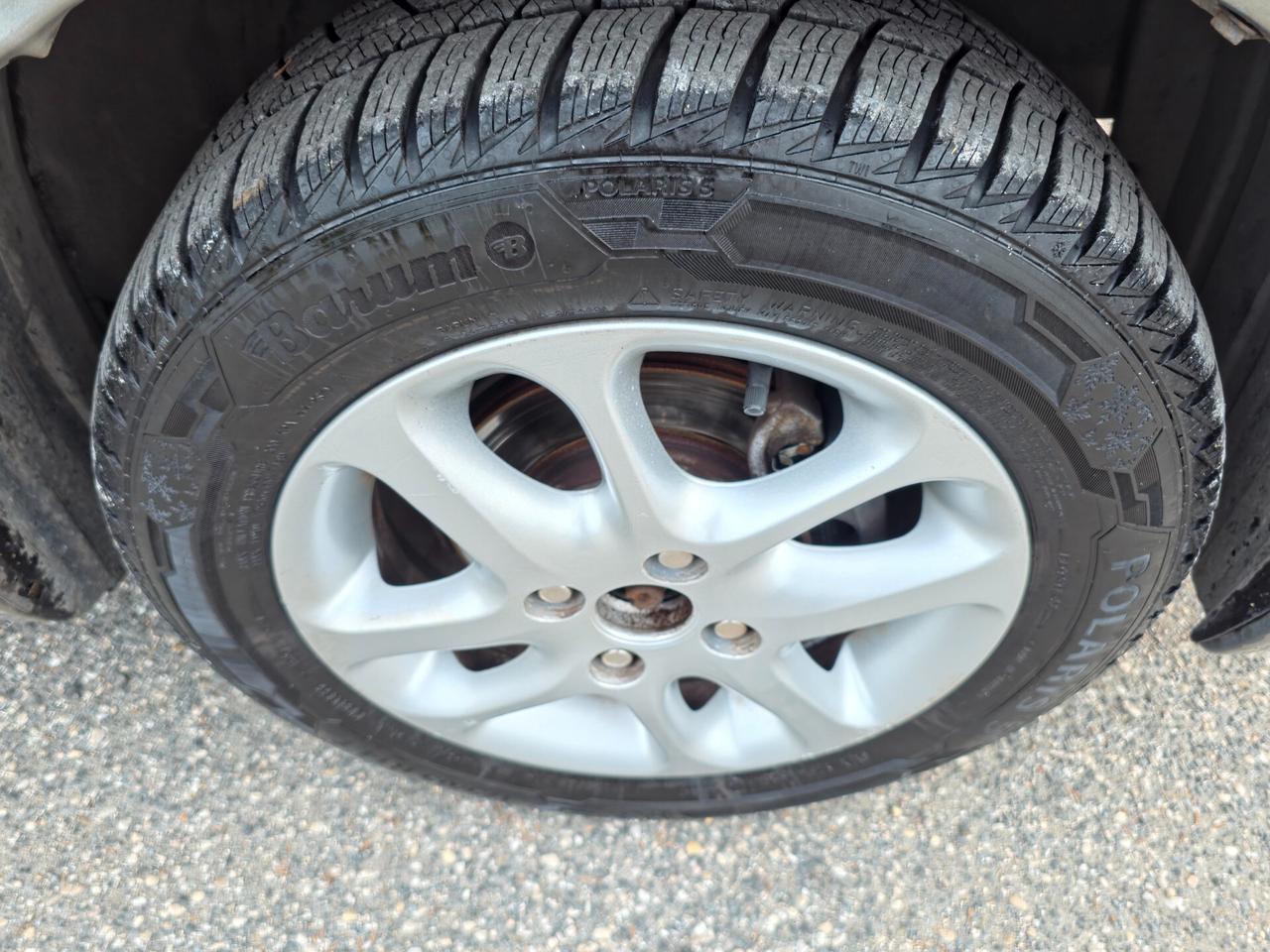 Toyota Yaris 1.0i 16V cat 5 porte Sol 2004-E4 Manuale NEO