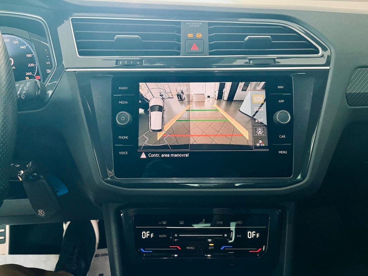 Volkswagen Tiguan 2.0 tdi R-Line 150cv dsg