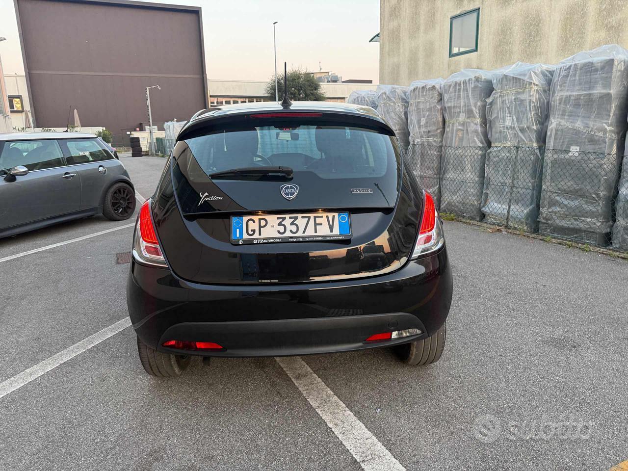 LANCIA Ypsilon 1.0 FireFly 5 porte S&S Hybrid Si