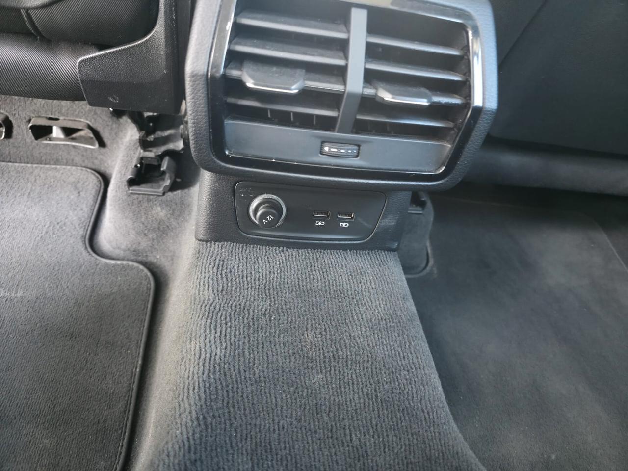 Audi Q3 2.0 TDI 150 CV S tronic