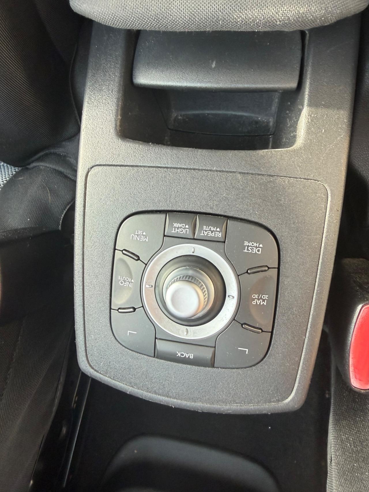 Renault Scenic Scénic XMod dCi 110 CV EDC Limited