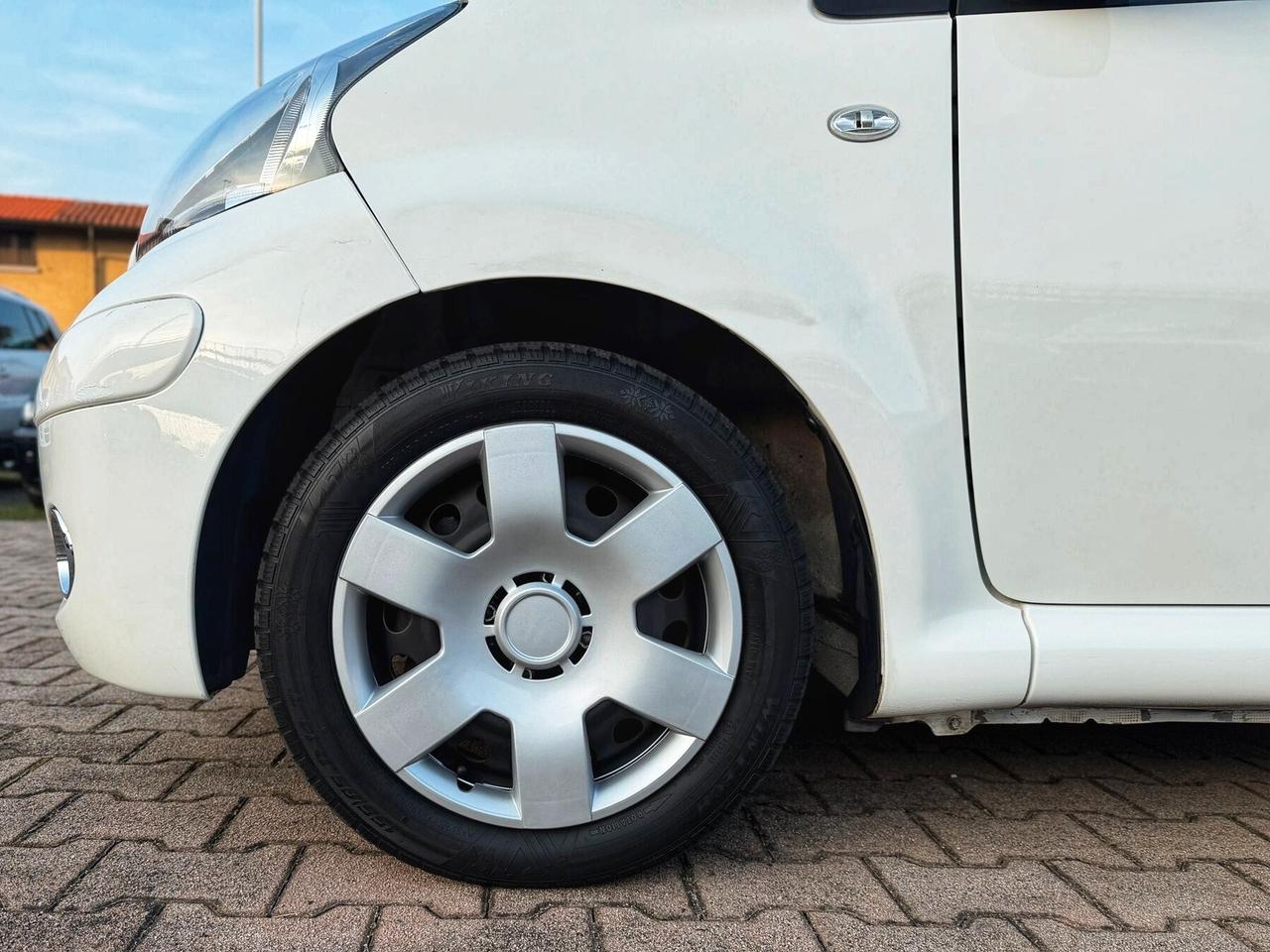 Toyota Aygo 1.0 12V VVT-i 5 porte AUTOMATICA