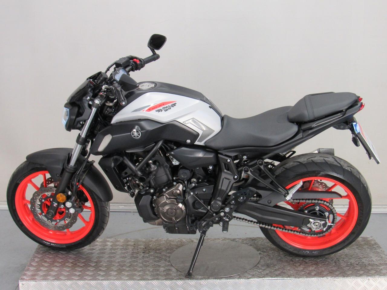 Yamaha MT-07 ABS ICE FLUO SCARICO ARROW