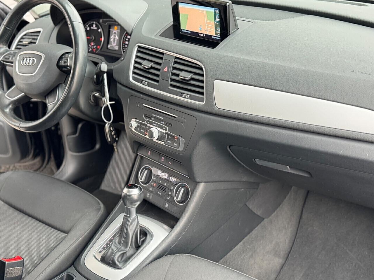 Audi Q3 2.0 TDI S tronic 90.000 Km !
