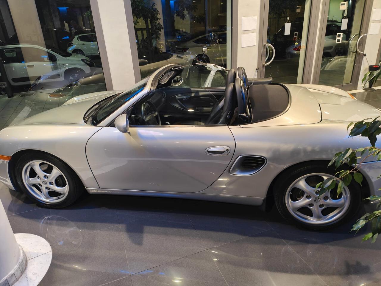Porsche Boxster 986 2.7