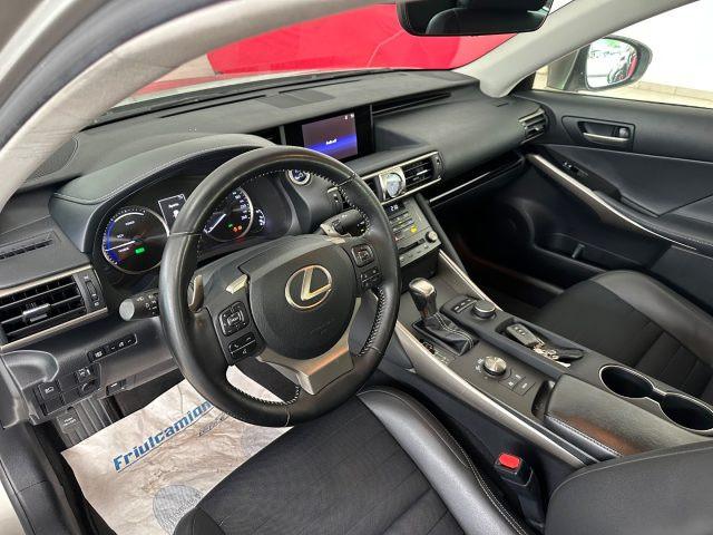 LEXUS IS 220d IS Hybrid Executive