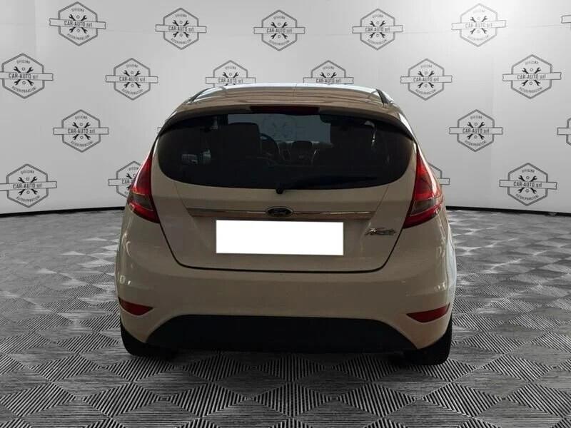 Ford Fiesta 1.4 TDCi 70CV 5 porte Titanium