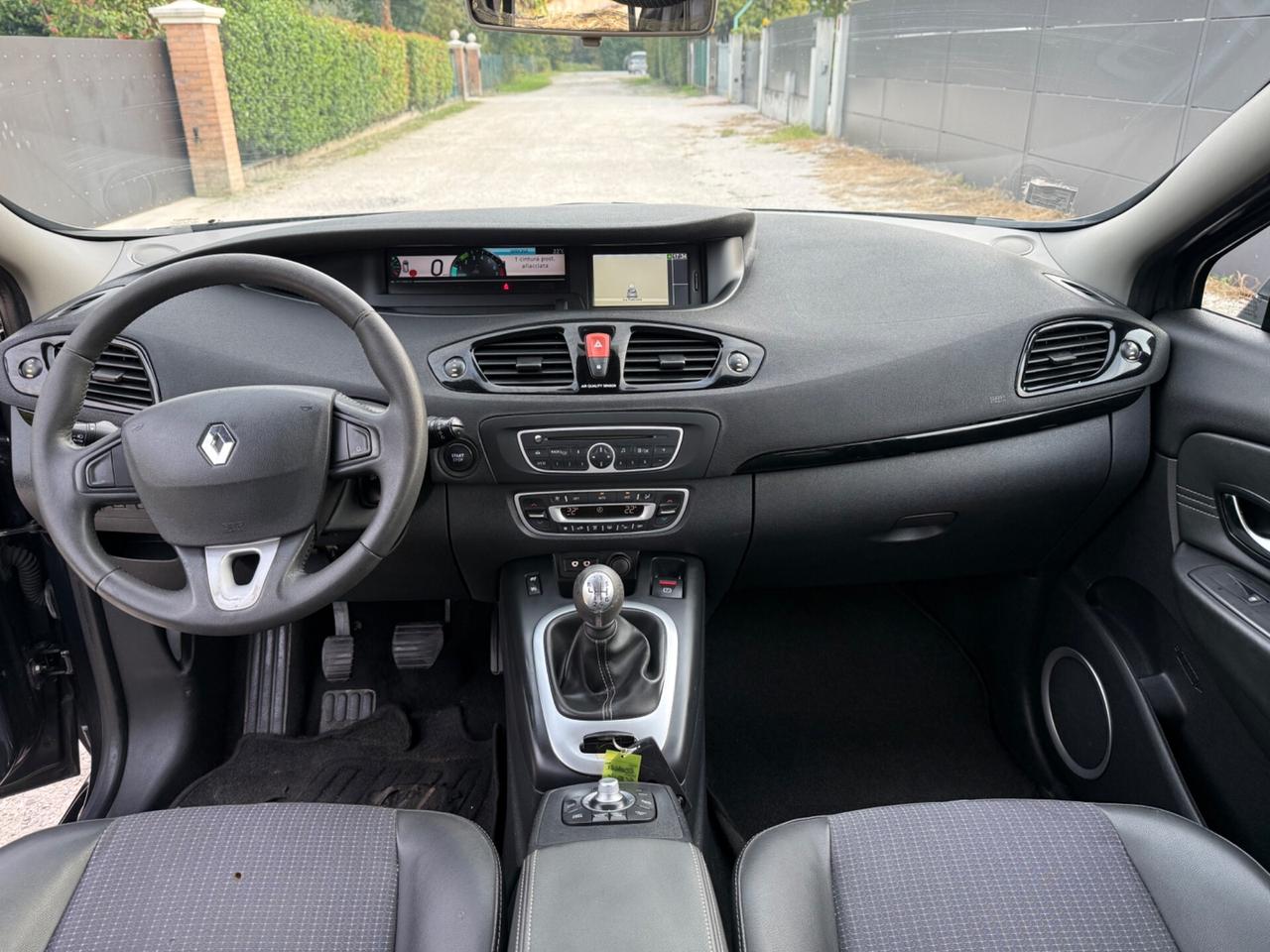 Renault Scenic Scénic 1.4 TCe Luxe, 7 posti