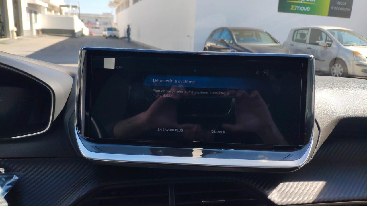 Peugeot 208 Allure 1200 Benz 100 CV Km0