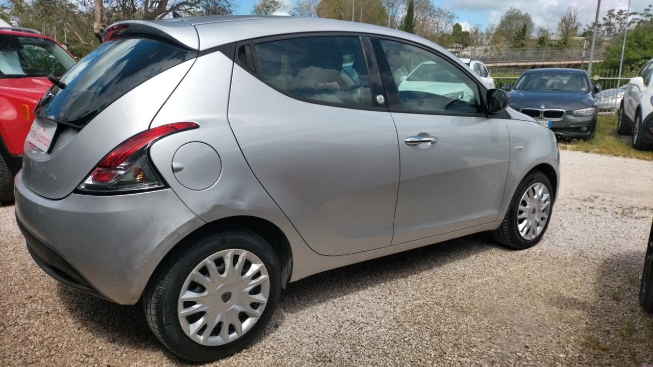 Lancia Ypsilon 1.2 69 CV 5 porte GPL **PREZZO REALE **