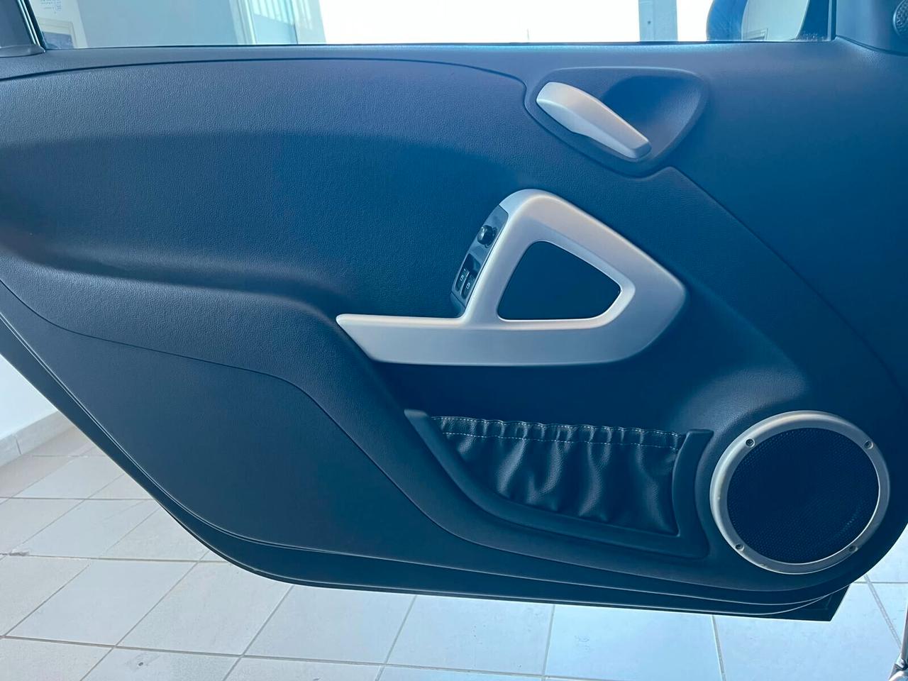 Smart ForTwo 1000 72 kW coupé BRABUS Xclusive