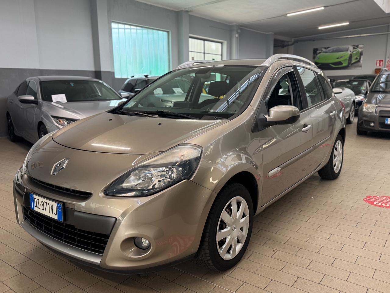 Renault Clio 1.2 16V SporTour Dynamique