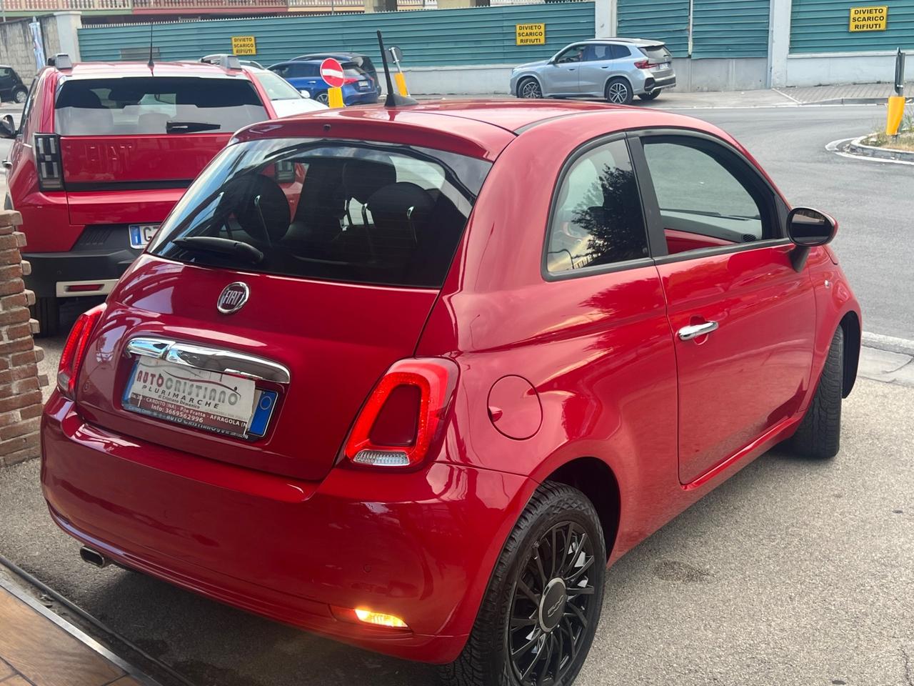 Fiat 500 1.0 Hybrid Red
