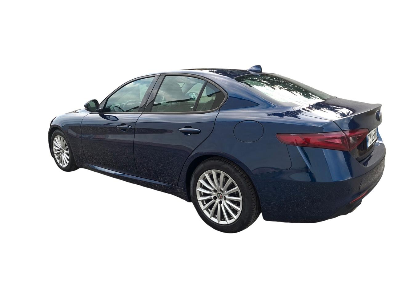 Alfa Romeo Giulia 2.2 t Super *180CV*