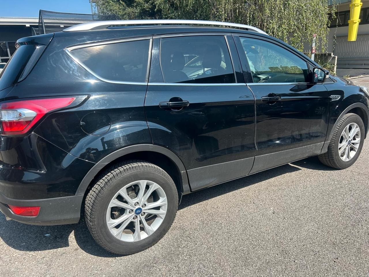Ford Kuga 1.5 TDCI 120 CV Titanium km109