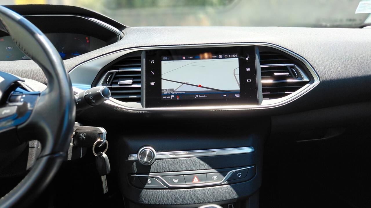 Peugeot 308 BlueHDi 100 S&S SW Business Navi