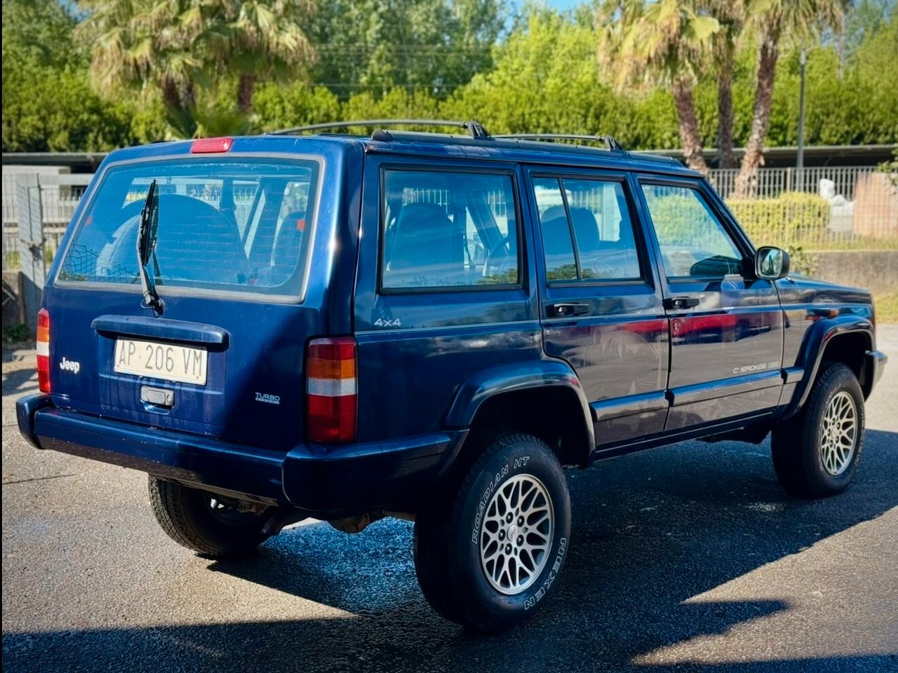 Jeep Cherokee 2.5 TD 5 porte Command-Trac Sport 1997
