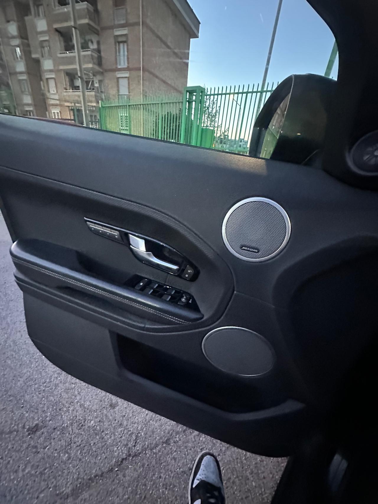 Land Rover Range Evoque 2.2 TD4 5p. Prestige