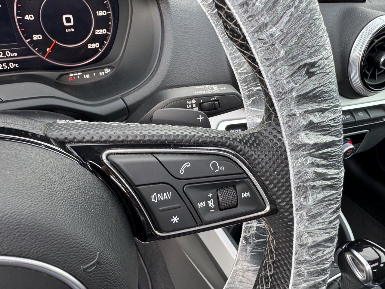 Audi Q2 30 TDI 116CV S tronic S-line Edition COCKPIT tetto