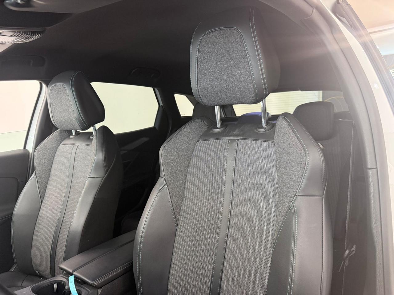 Peugeot 3008 BlueHDi 130 S&S EAT8 Allure Pack 2023