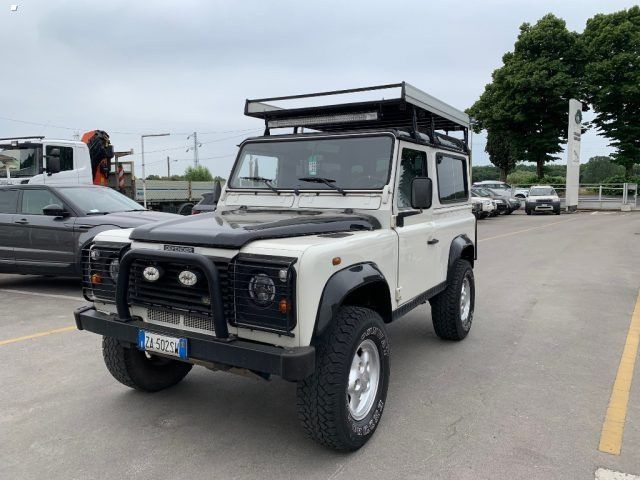 LAND ROVER Defender 3 porte