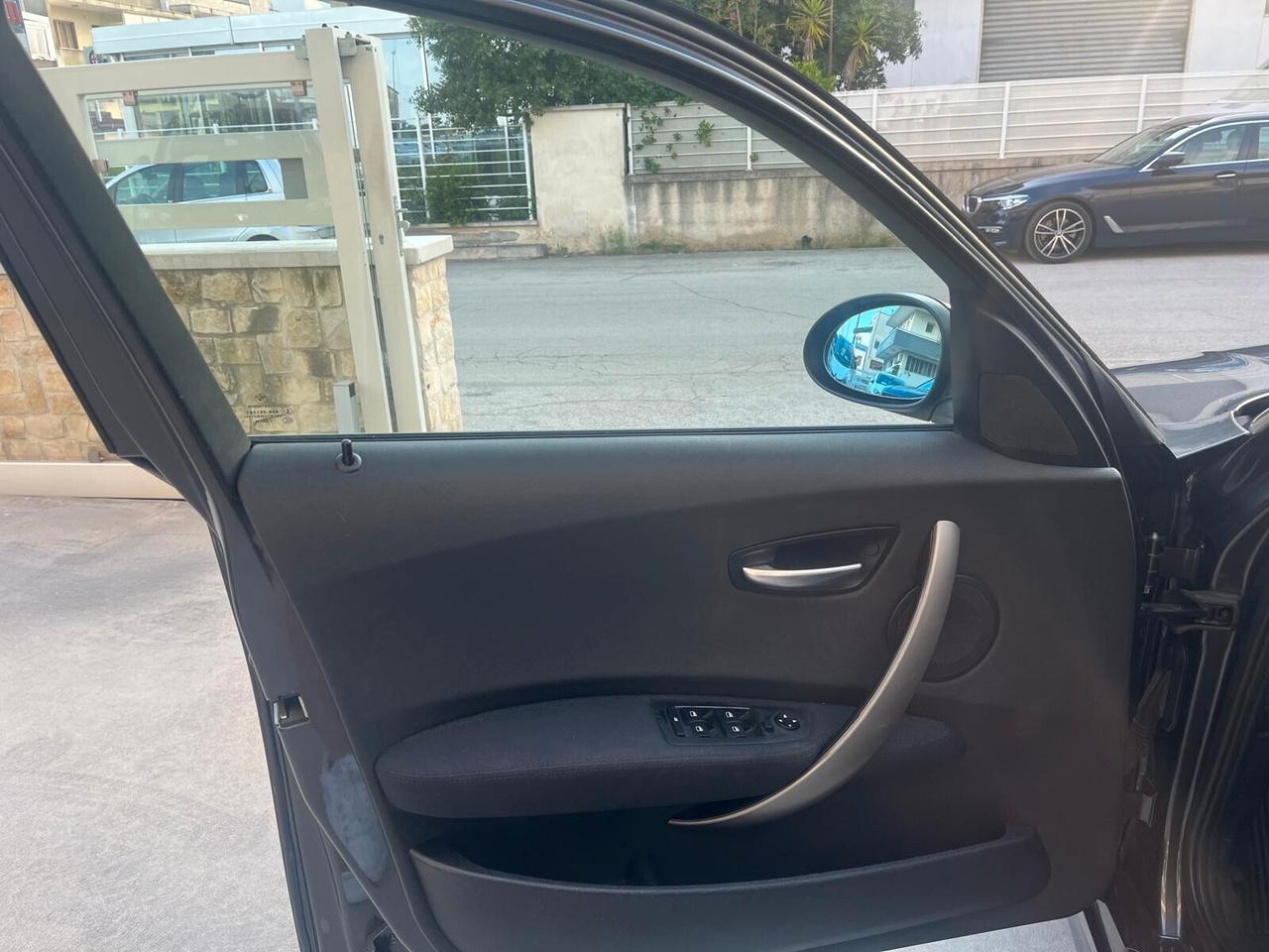Bmw 118 118d cat 5 porte Futura