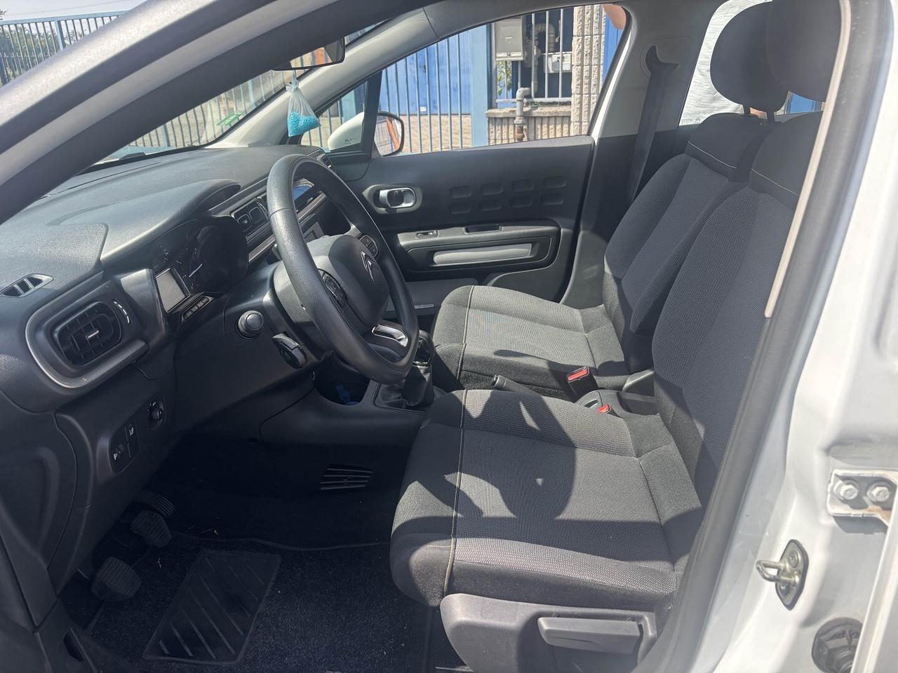 CITROEN C3 PureTech 1.2 YOU