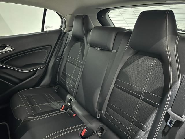 MERCEDES-BENZ GLA 220 d Automatic Premium