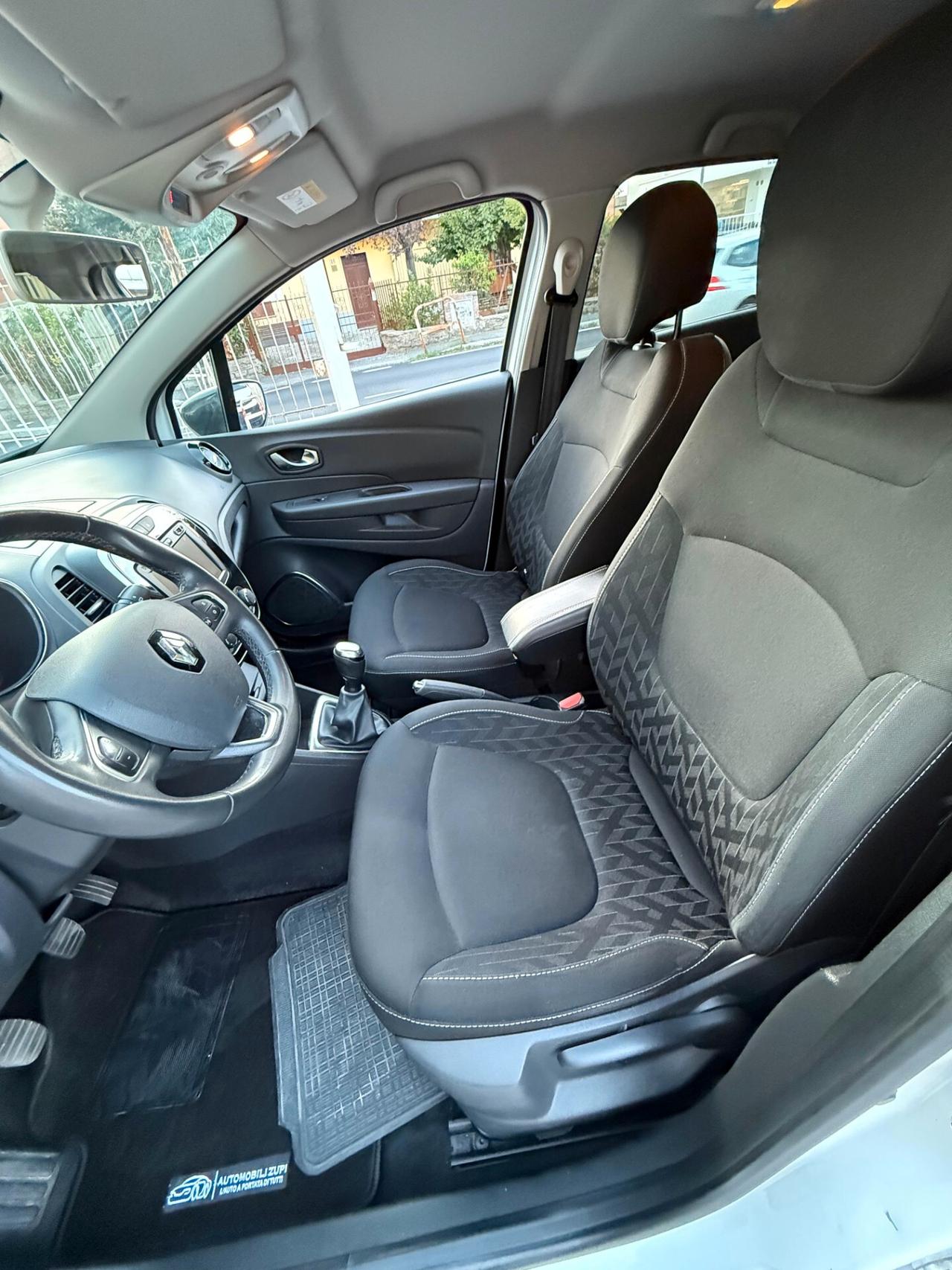 Renault Captur 90cv *PRONTA CONSEGNA*