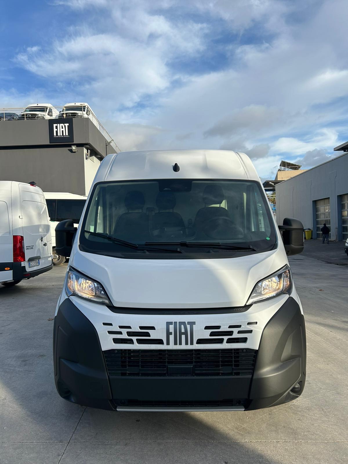 NUOVO Fiat Ducato 2.2 mjt Lastrato L2H2 120 cv 33 q.li