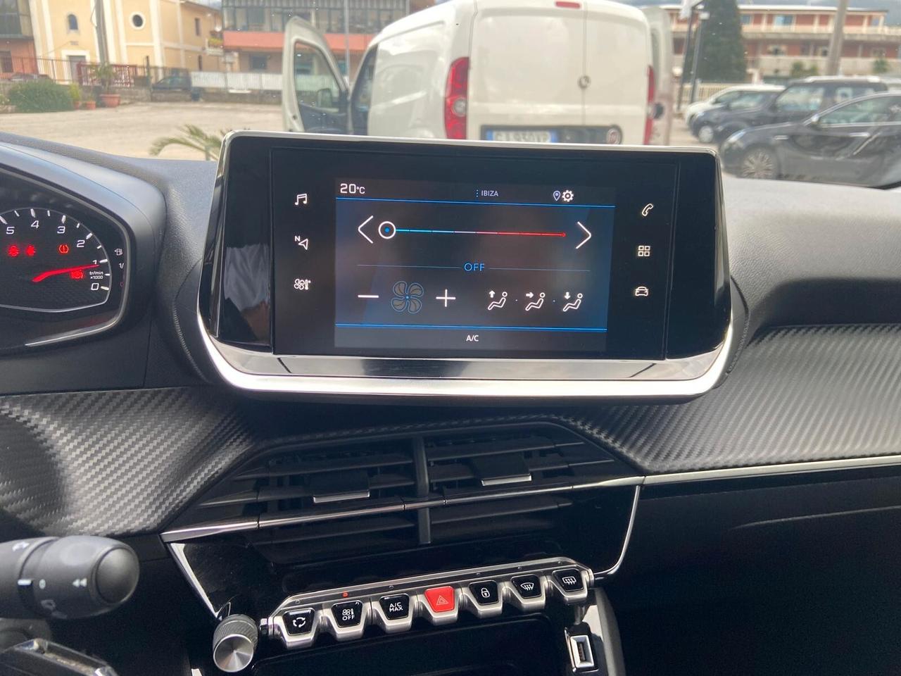 Peugeot 208 PureTech 100 CV 5 porte Allure